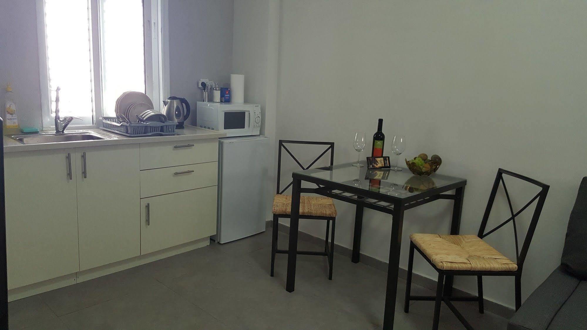 Studio Masaryk Apartment Bat Yam Exteriör bild